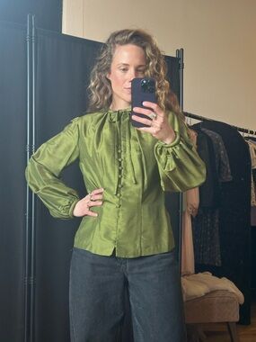Vintage Olive Green Long-Sleeve Button Front Women's Top